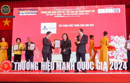 APU EDUCATION DEVELOPMENT GROUP, A LEADER IN EDUCATION, HONORED AS ONE OF VIETNAM'S TOP 10 STRONG NATIONAL BRANDS ️
