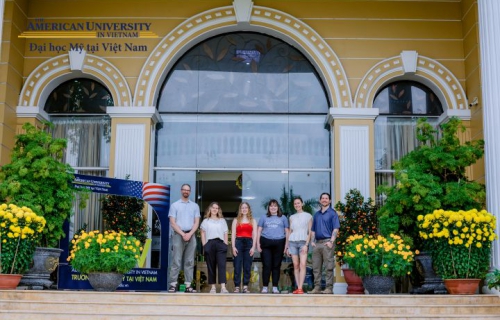 AUV CHÀO ĐÓN CÁC SINH VIÊN TỪ ĐẠI HỌC UTAH STATE UNIVERSITY (USU)